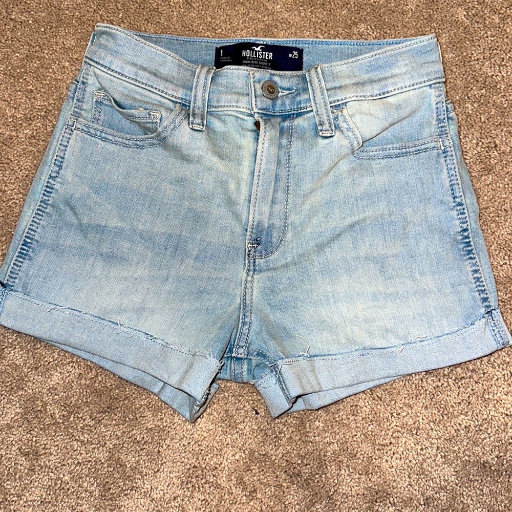 casual jean shorts by hollister (high rise, 3”)
